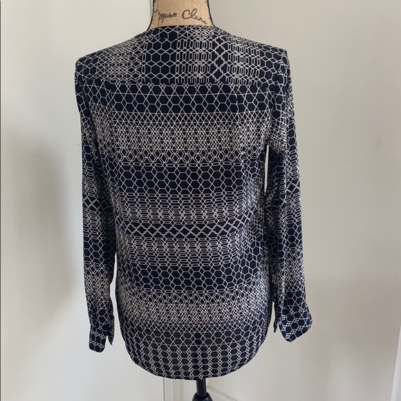Geometric Banana Republic Blouse - Picture 3 of 5